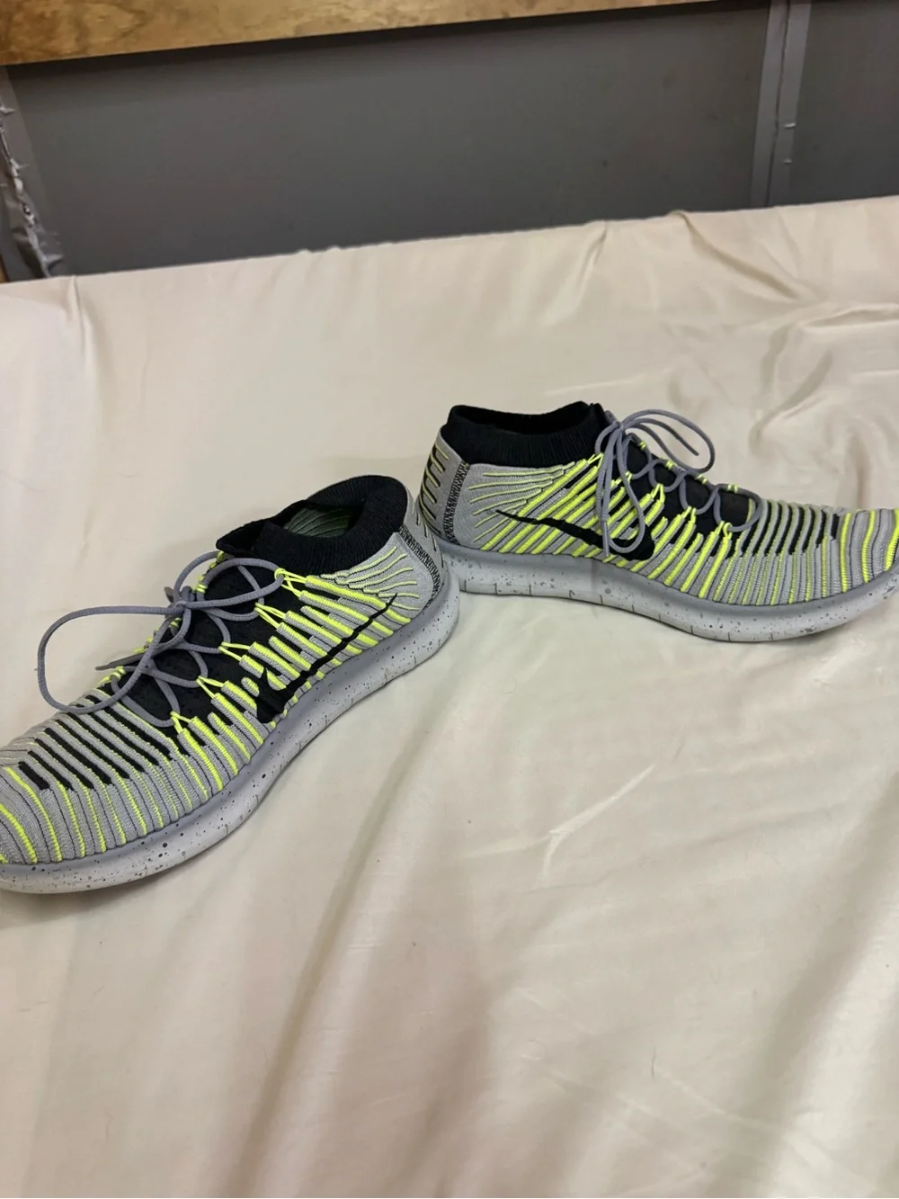 Nike Flyknit Running Shoes - Black & Neon Yellow